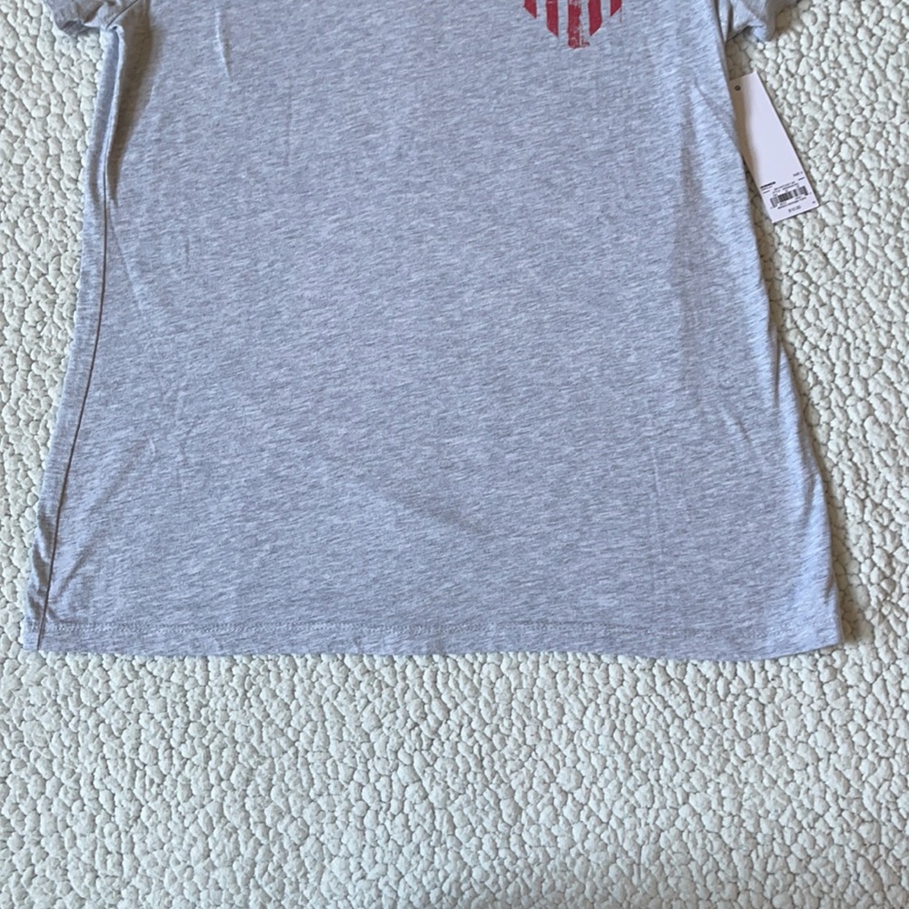 Gray Shirt - Picture 3 of 3